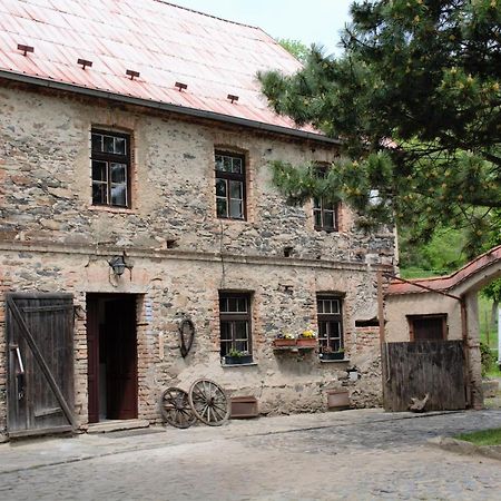 Appartamento Na koňské farmě Malecov Esterno foto